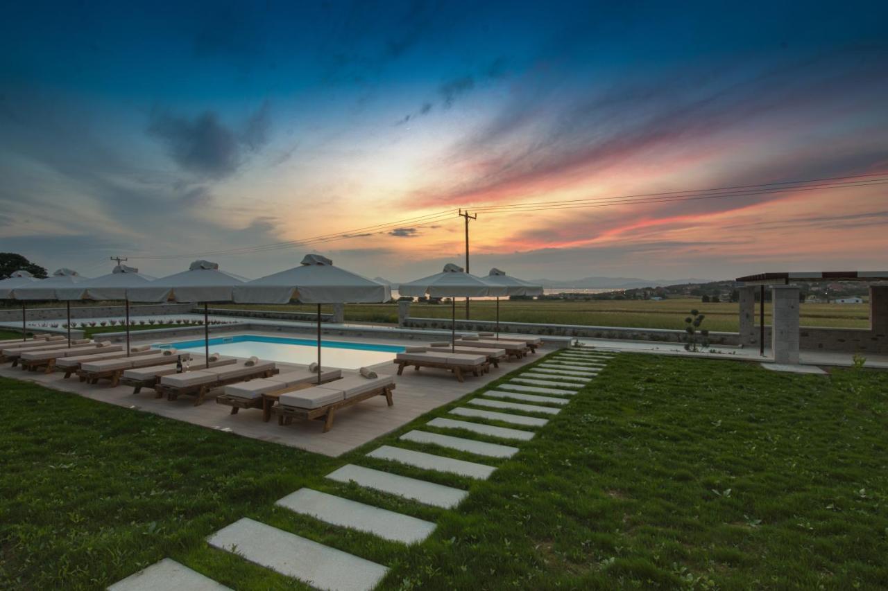 Onar Limnos II Luxury Apartments Moúdhros Buitenkant foto